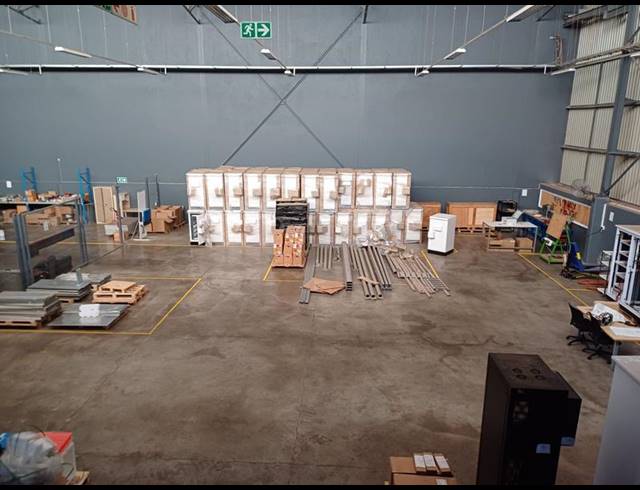 INDUSTRIAL PROPERTY TO RENT IN LOUWLARDIA